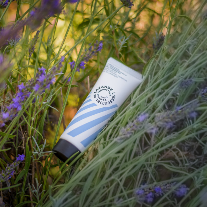 Crème mains, aux huiles essentielles Bio de Lavande et Lavandin (tube 50ml)