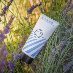 Exfoliant, aux huiles essentielles Bio de Lavande et de Lavandin (tube 150ml)
