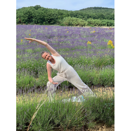 stretching et bien-être au coeur des lavandes
